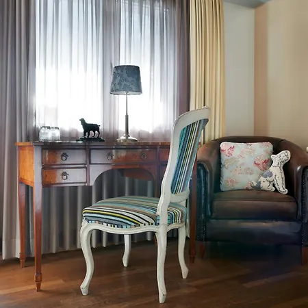 Townhouse Boutique Ξενοδοχείο 3*