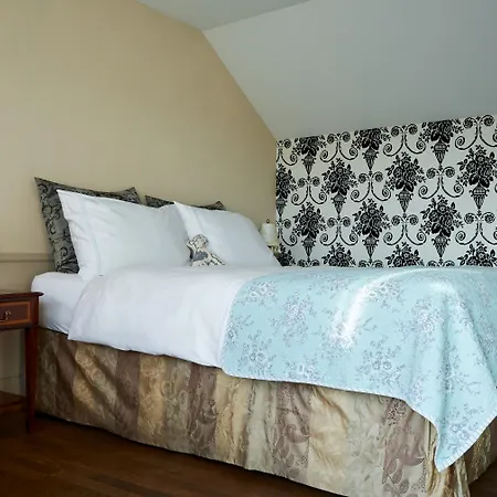 Townhouse Boutique Hotel 3*