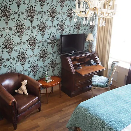 Townhouse Boutique 3*