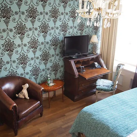 Townhouse Boutique 3*