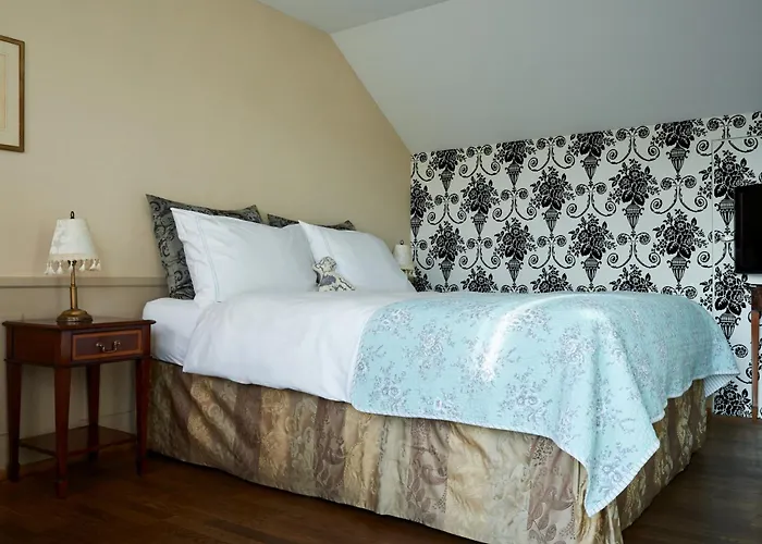 Townhouse Boutique Hotel 3*