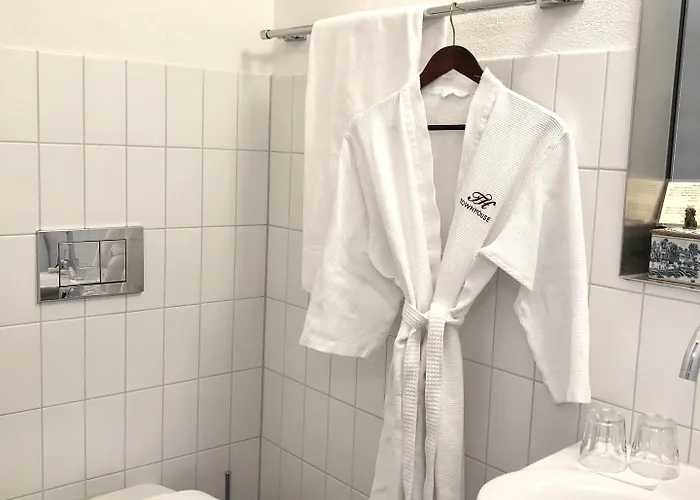 Townhouse Boutique 3*