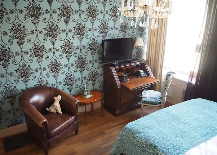 Townhouse Boutique 3*